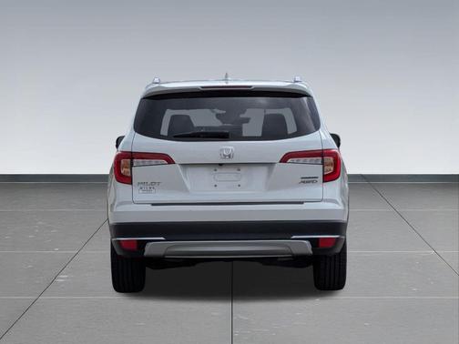 Platinum White Pearl 2020 Honda Pilot Touring 8-Passenger