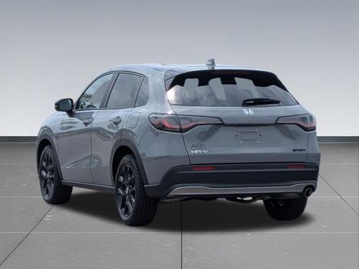 Urban Gray Pearl 2024 Honda HR-V AWD Sport