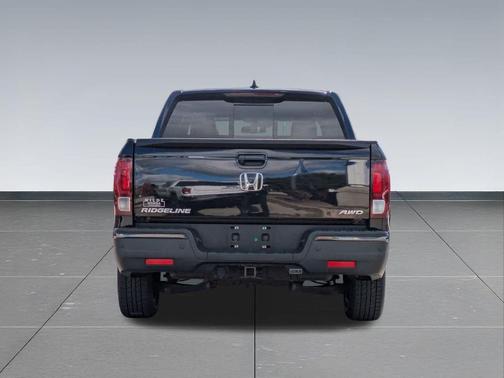2017 Honda Ridgeline Black