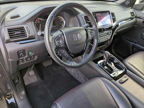 2017 Honda Ridgeline Black