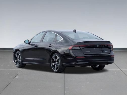 Crystal Black Pearl 2024 Honda Accord Hybrid Sport