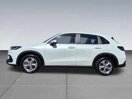 Platinum White Pearl 2023 Honda HR-V LX