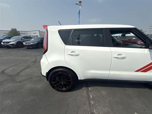 2015 Kia Soul +