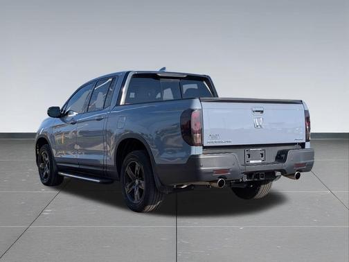 2022 Honda Ridgeline Black
