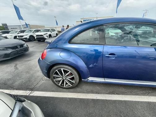 2012 Volkswagen Beetle Base