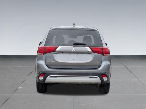 2020 Mitsubishi Outlander SE