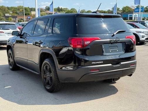 2017 GMC Acadia SLE-1