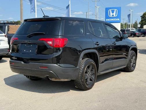 2017 GMC Acadia SLE-1