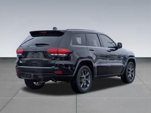 Diamond Black Crystal Pearlcoat 2021 Jeep Grand Cherokee 80th Anniversary 4x4