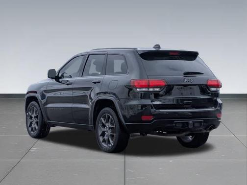 Diamond Black Crystal Pearlcoat 2021 Jeep Grand Cherokee 80th Anniversary 4x4