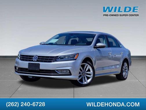 Reflex Silver Metallic 2017 Volkswagen Passat 1.8T SEL Premium