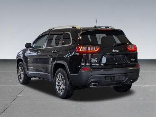 Diamond Black Crystal Pearlcoat 2019 Jeep Cherokee Latitude Plus