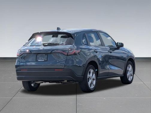 Nordic Forest Pearl 2024 Honda HR-V LX