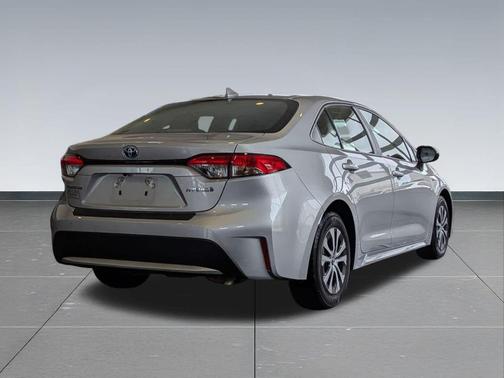 2022 Toyota Corolla Hybrid LE