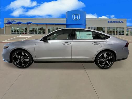 Solar Silver Metallic 2026 Honda Accord SE