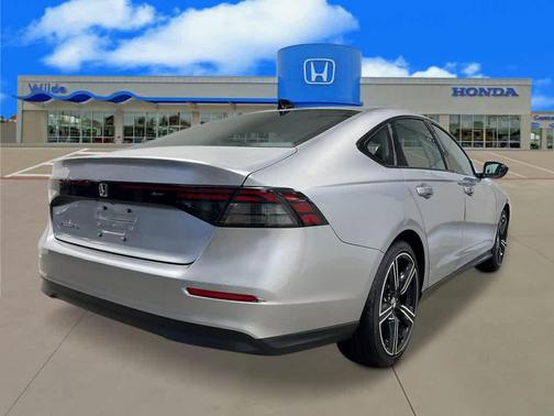 Solar Silver Metallic 2026 Honda Accord SE