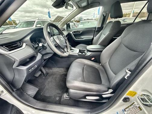 2019 Toyota RAV4 Hybrid LE