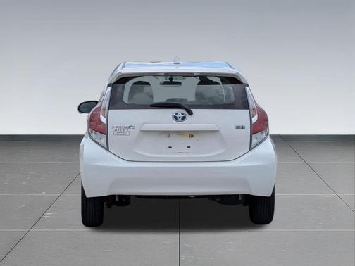 Super White 2016 Toyota Prius c Two