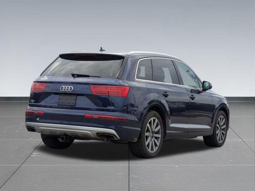 2019 Audi Q7 55 Premium Plus