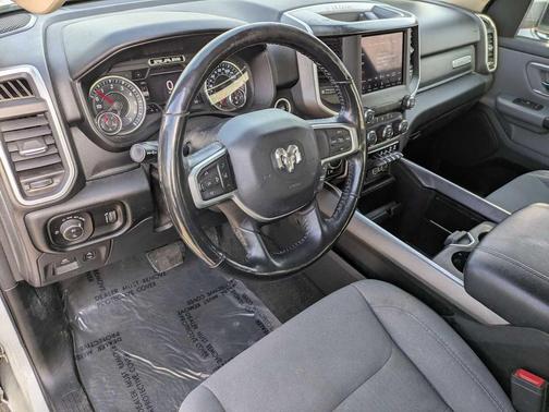 Bright White Clearcoat 2020 RAM 1500 Big Horn/Lone Star