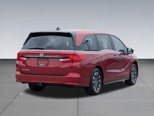 Radiant Red Metallic II 2024 Honda Odyssey EX-L