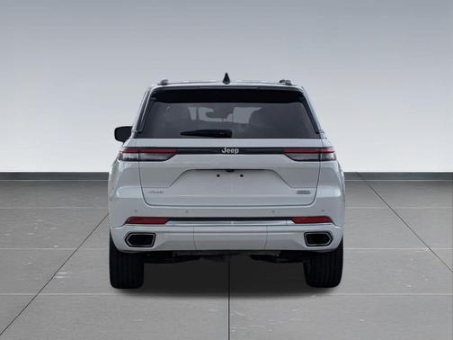 Bright White Clearcoat 2024 Jeep Grand Cherokee Overland