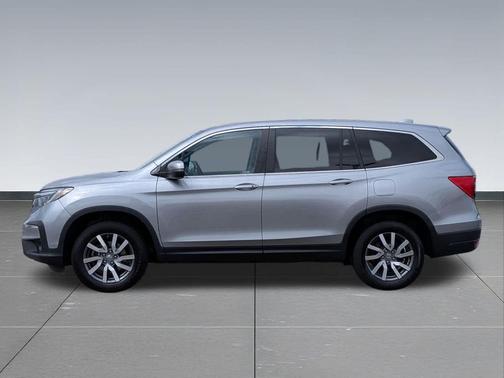 Lunar Silver Metallic 2022 Honda Pilot AWD EX-L