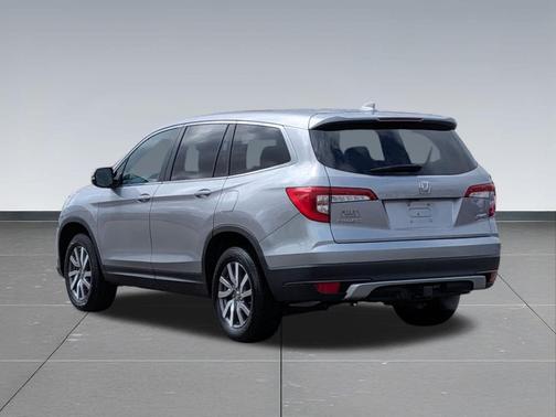 Lunar Silver Metallic 2022 Honda Pilot AWD EX-L