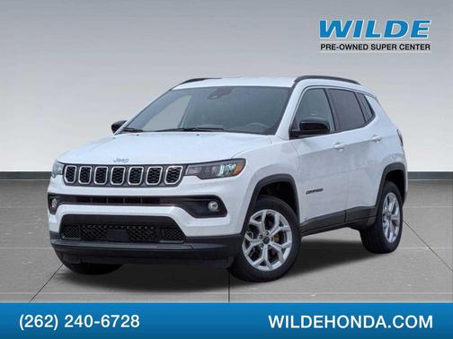 Bright White Clearcoat 2025 Jeep Compass Latitude