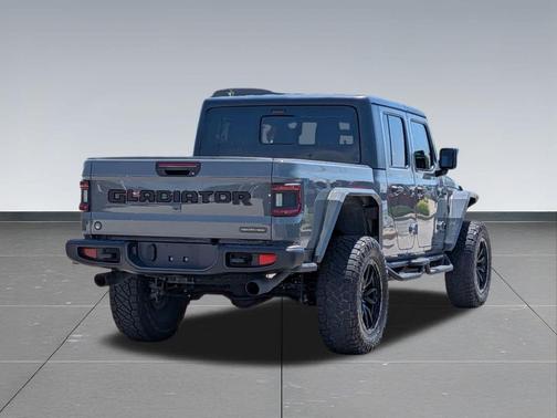 Sting-Gray Clearcoat 2023 Jeep Gladiator Freedom 4x4