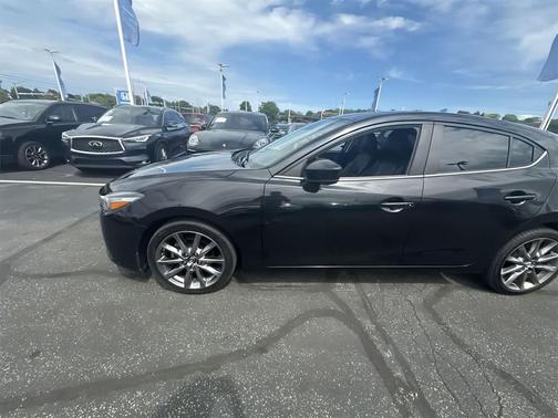 2018 Mazda Mazda3 Touring
