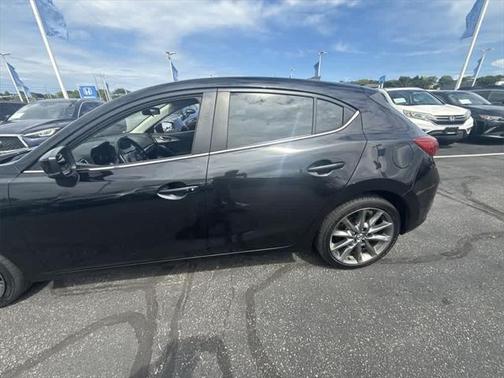 2018 Mazda Mazda3 Touring