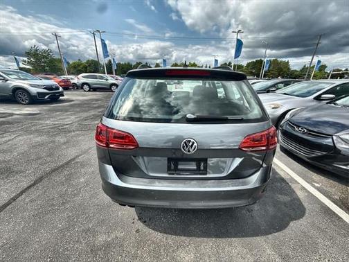 2016 Volkswagen Golf SportWagen TSI Limited Edition