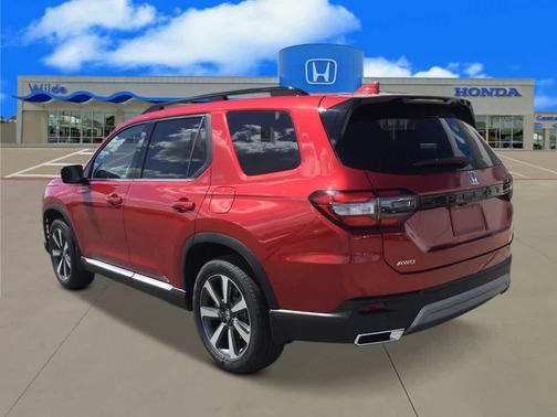 2025 Honda Pilot Touring 8-Passenger