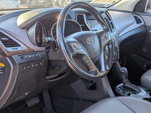 2017 Hyundai SANTA FE Limited Ultimate