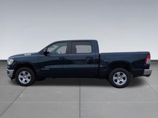 Patriot Blue Pearlcoat 2023 RAM 1500 Big Horn/Lone Star