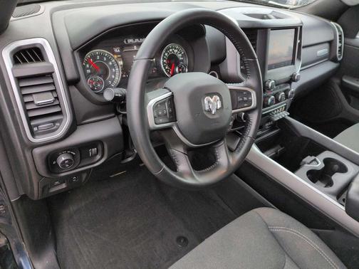 Patriot Blue Pearlcoat 2023 RAM 1500 Big Horn/Lone Star
