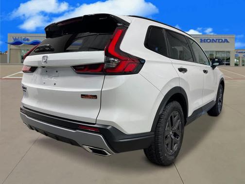 Platinum White Pearl 2026 Honda CR-V Hybrid TrailSport AWD