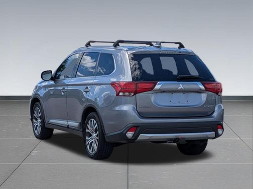 Mercury Gray Metallic 2017 Mitsubishi Outlander SEL S-AWC
