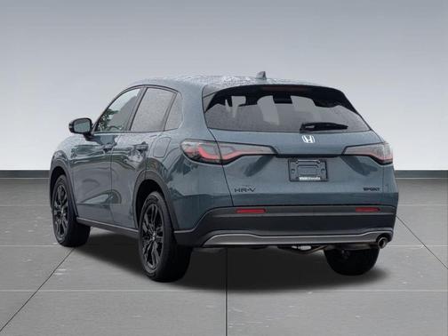 Nordic Forest Pearl 2026 Honda HR-V AWD Sport