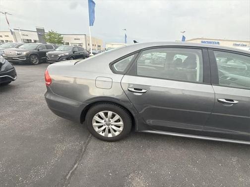 2015 Volkswagen Passat 1.8T S