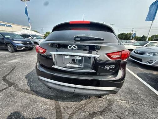 2014 INFINITI QX70 Base