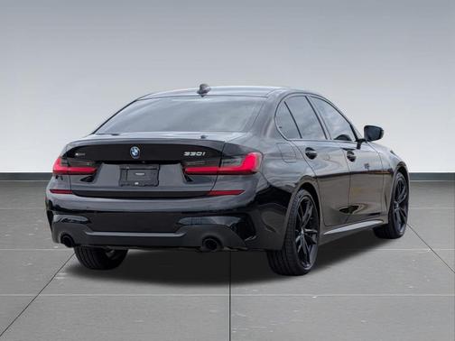 Black Sapphire Metallic 2022 BMW 330 xDrive