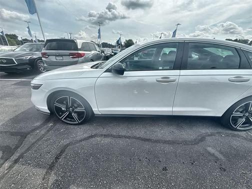 2023 Honda Accord Hybrid Base