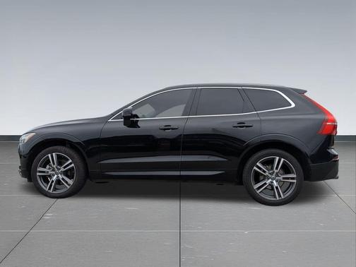 2020 Volvo XC60 T5 Momentum