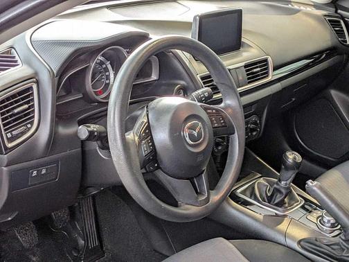 2016 Mazda Mazda3 i Sport