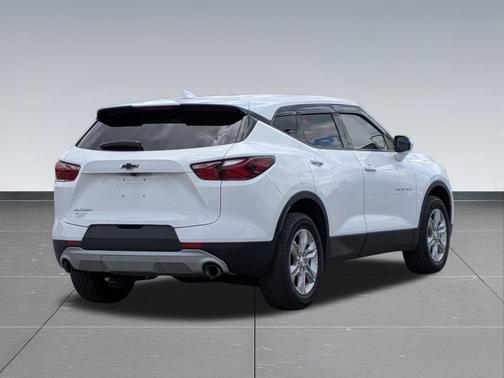 Summit White 2021 Chevrolet Blazer 2LT