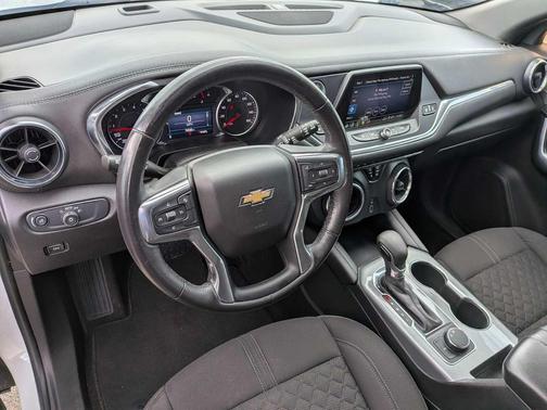 Summit White 2021 Chevrolet Blazer 2LT