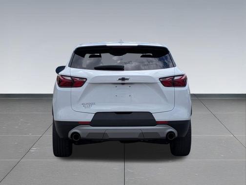 Summit White 2021 Chevrolet Blazer 2LT