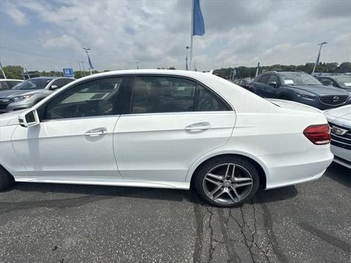 2015 Mercedes-Benz E-Class 4MATIC